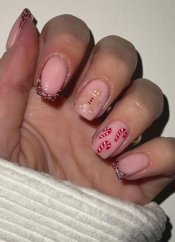 50+ Festive Holiday Nail Designs & Ideas :Gingerbread, Candy Cane + Red Glitter Tip Short Nails