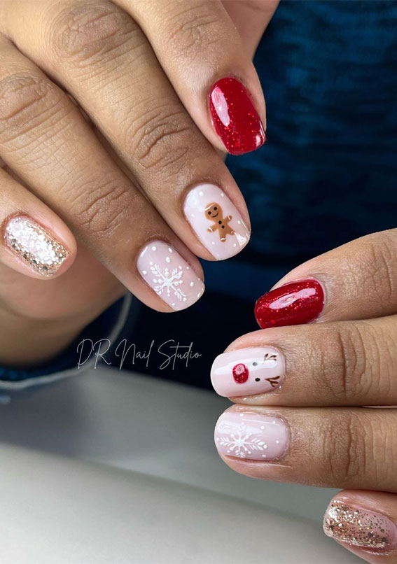 50+ Festive Holiday Nail Designs & Ideas : Mix n Match Christmas Short Nails