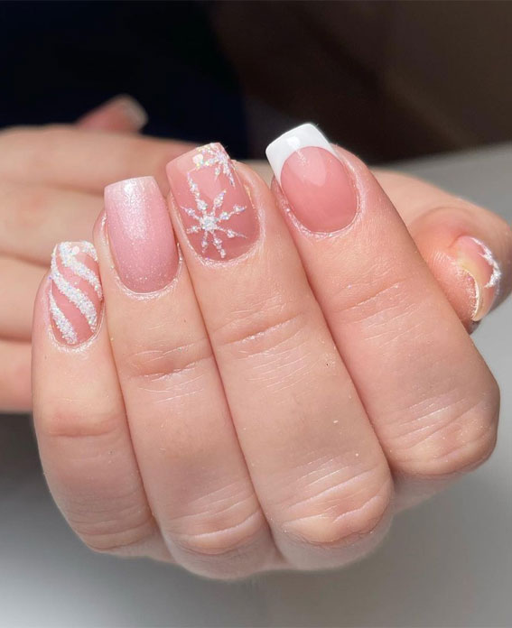 50+ Festive Holiday Nail Designs & Ideas : Simple Holiday Nails