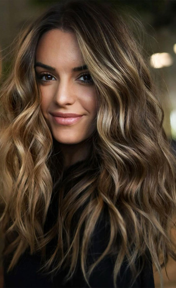 70+ Trendy Hair Colour Ideas & Hairstyles : Soft and Subtle Money Piece