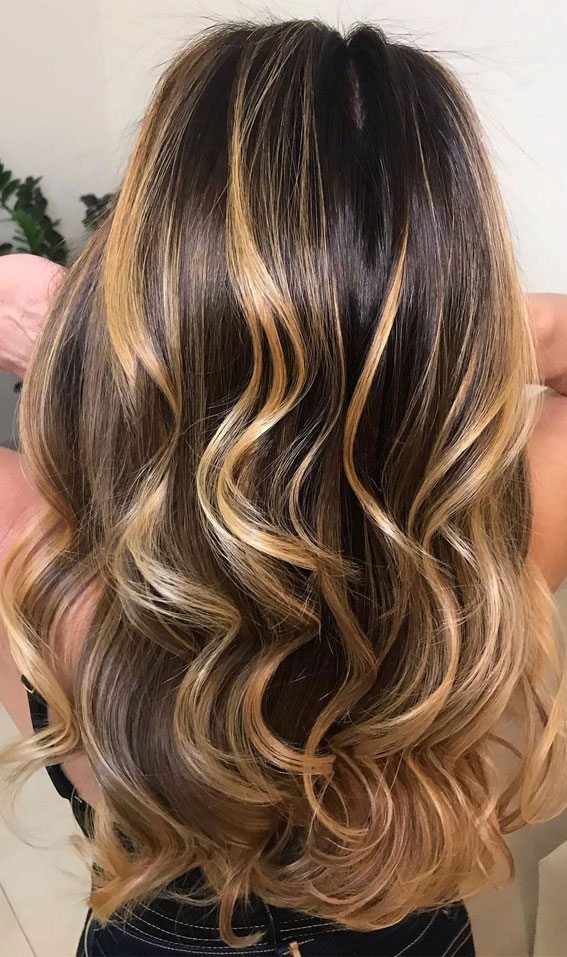 70+ Trendy Hair Colour Ideas & Hairstyles : Sun-kissed with Volume