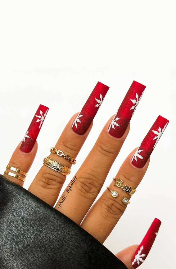 50+ Festive Holiday Nail Designs & Ideas : Shimmery Red Long Nails with Snowflake