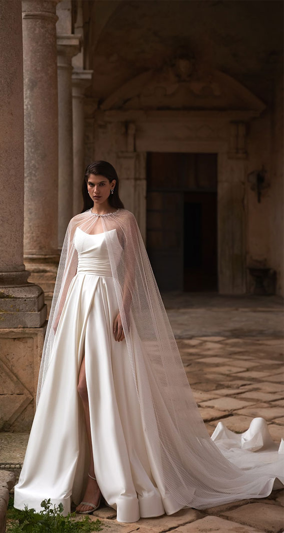 “Made 4 Love” Bridal Collection by Eva Lendel : Alessia