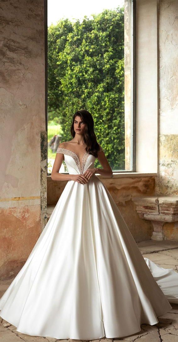 “Made 4 Love” Bridal Collection by Eva Lendel : Mensia