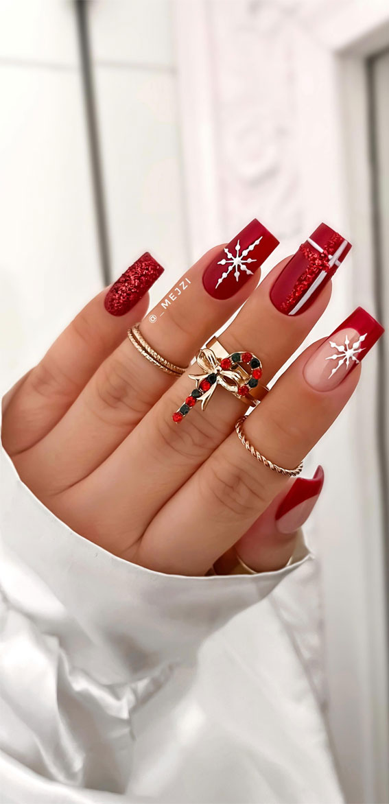  mixed red christmas nails, christmas nails, festive nails, cute christmas nails