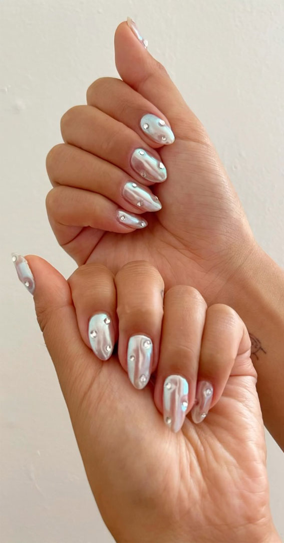 35 Nail Trends 2023 To Have on Your List : Glazed Donut Pearl Nails