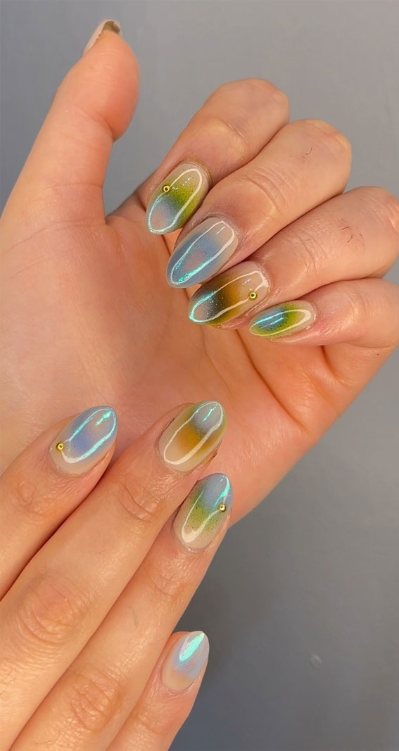 35 Nail Trends 2023 To Have on Your List : Aura & chrome