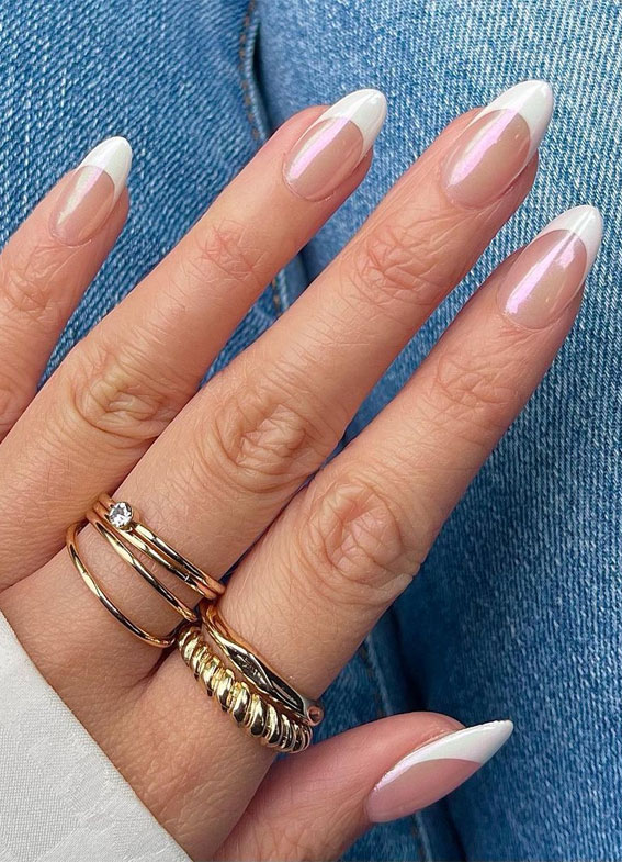 25 Beautiful Neutral Nails To Welcome 2023 : Chrome + French Tips