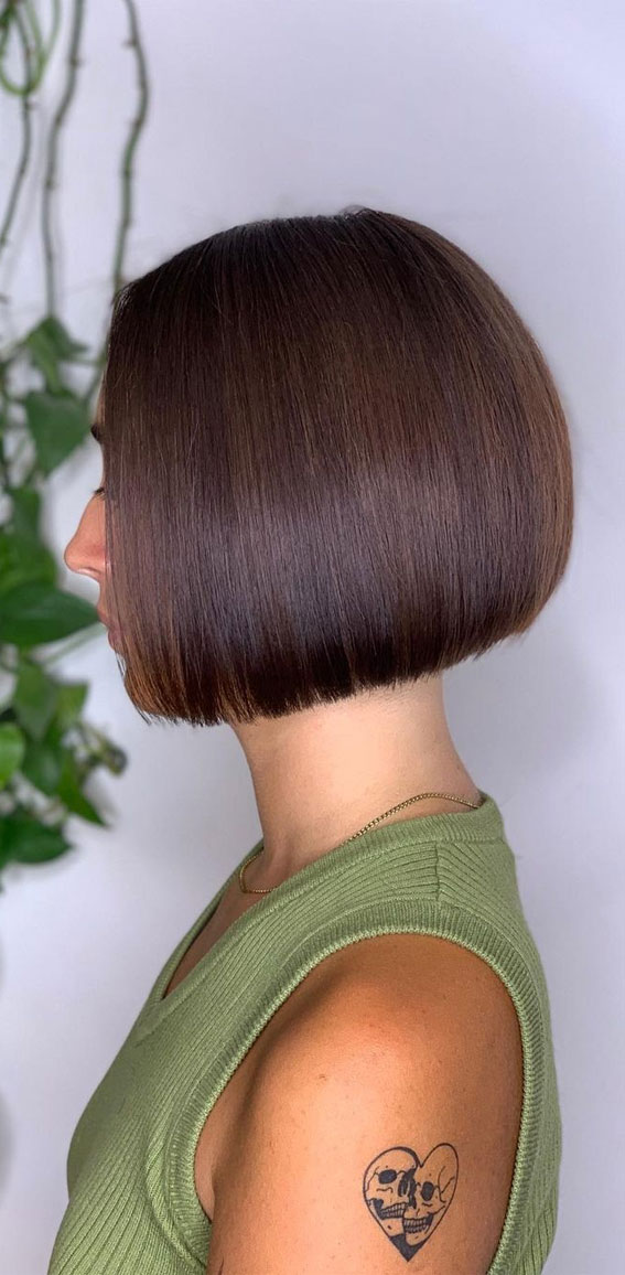52 Best Bob Haircut Trends To Try in 2023 : Sharp Short Bob