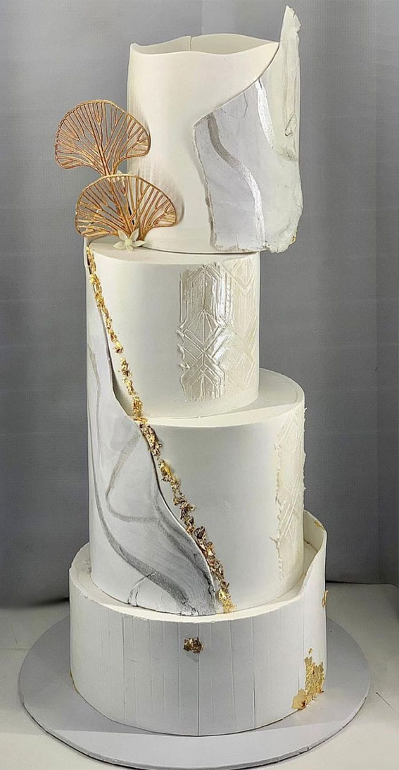 40 Beautiful Wedding Cake Trends 2023 : Mild Marble Cake