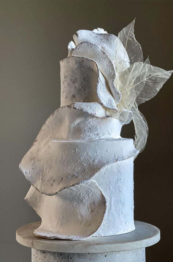 40 Beautiful Wedding Cake Trends 2023 : Sculptural Cake Design