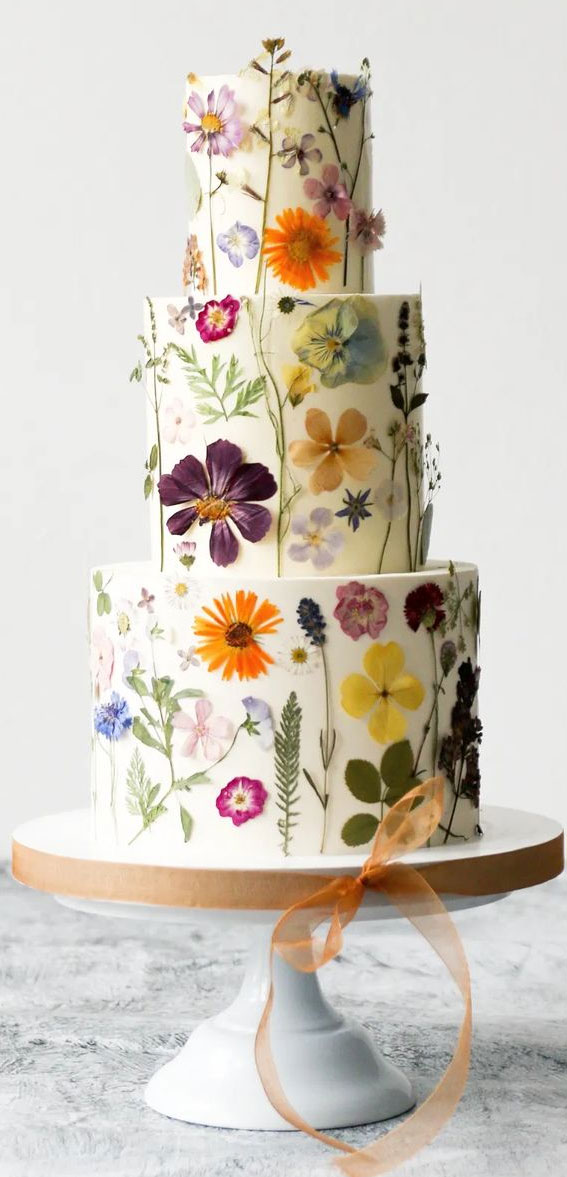 edible flower cake, wedding cake trends, wedding cake ideas, wedding cake trends 2023