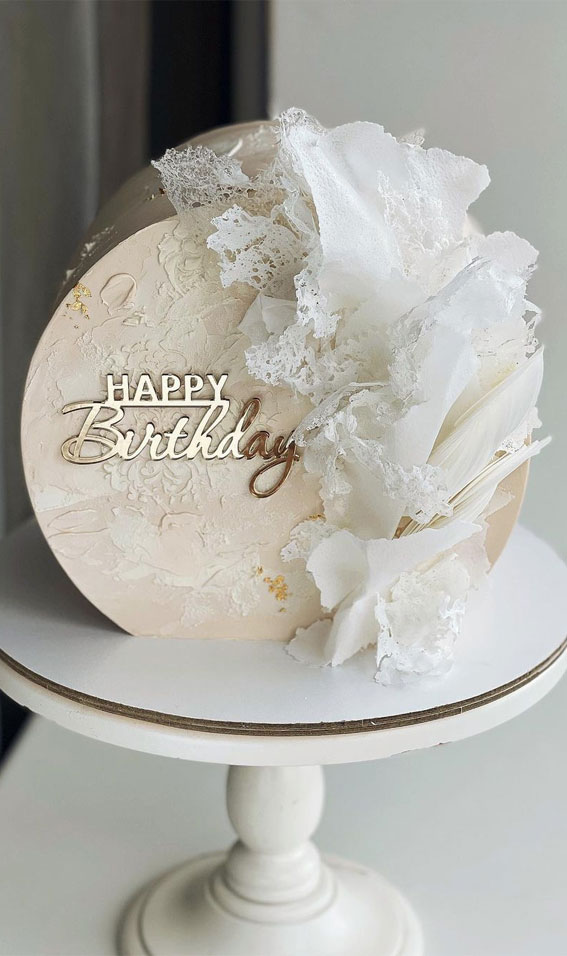 55+ Cute Cake Ideas For Your Next Party : Round Cake with Foil + Wafer Paper
