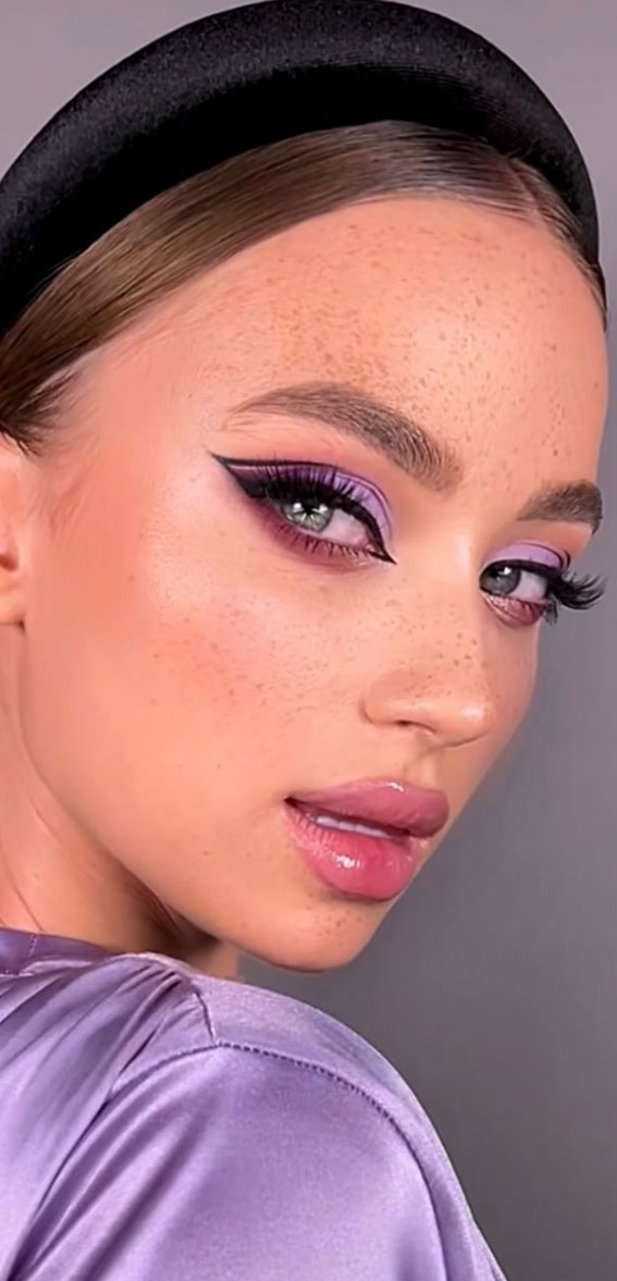 40+ Trendy Eyeshadow Looks : Lilac + Graphic Liner