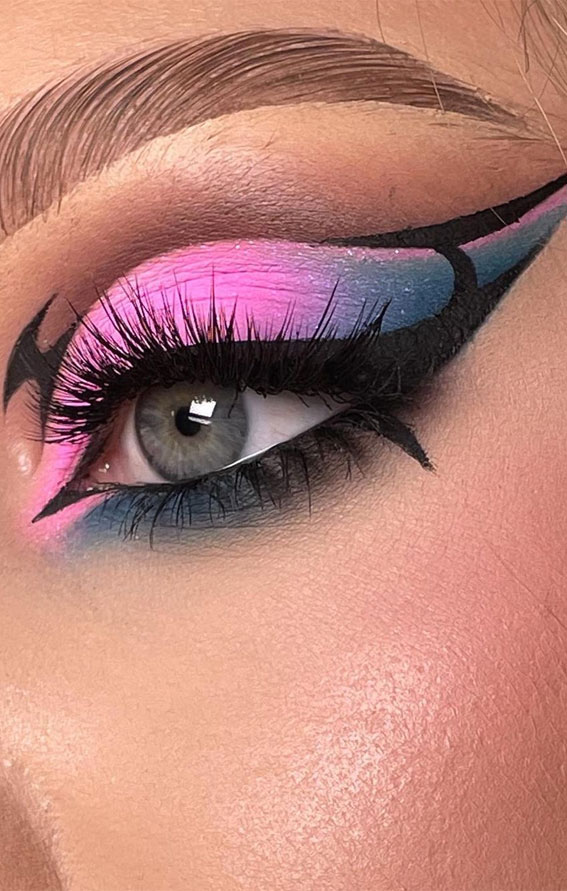 40+ Trendy Eyeshadow Looks : Pink & Grey + Graphic Liner