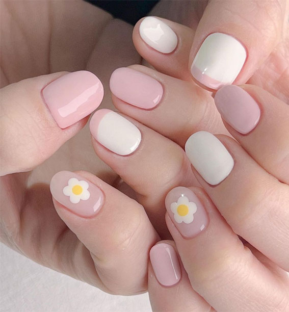 50+ Pretty Spring Colour Nail Ideas & Designs : Creamy Pink & White + Daisy
