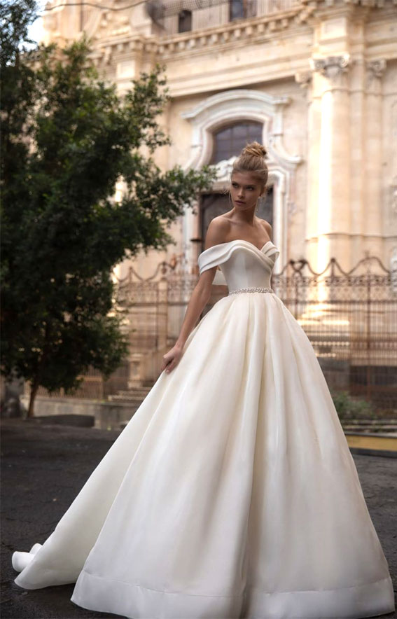 50+ Wedding Dress Trends 2023 : Sweetheart Neckline in Milky Shade