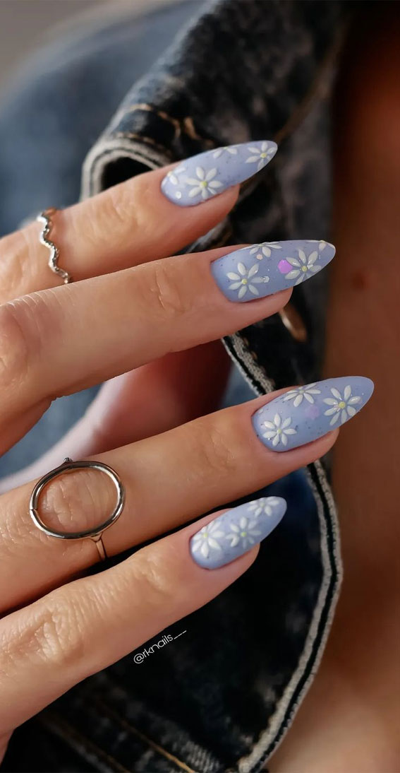 25 pretty spring nail designs you should try on your next manicure  appointment - YEN.COM.GH