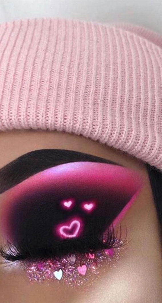 20 Valentine’s day Makeup Ideas 2023 : Neon Pink Heart