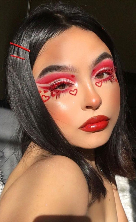 20 Valentine's day Makeup Ideas 2023 : Red Love Heart Outline +