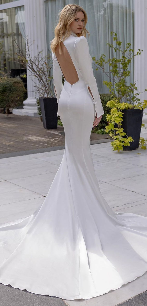 Timeless Wedding Dresses To Lookout : Back Cutout Simple & Elegant Gown