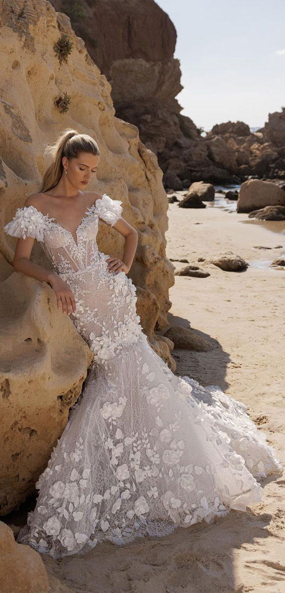 Timeless Wedding Dresses To Lookout : Floral Applique Mermaid Gown