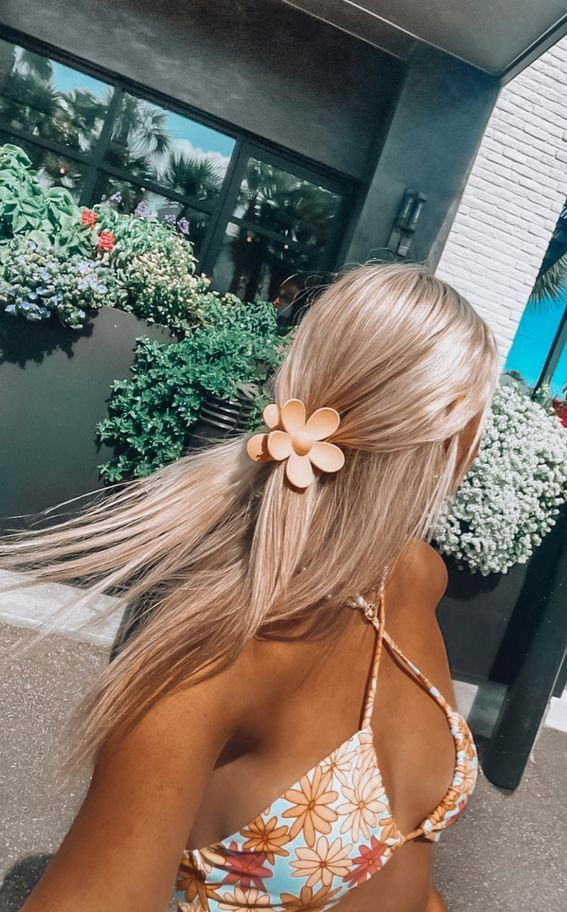 45 Cute Hairstyles for Summer & Beach Days : Half Up with Flower Hair Clips