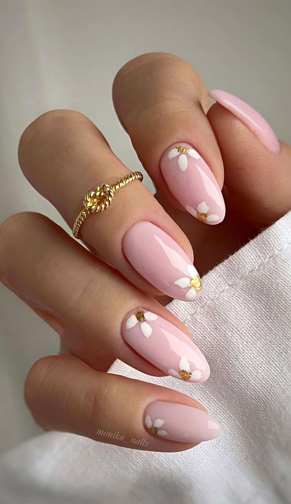 This Nail Flowers Design is Stunning and Simple - Lulus.com Fashion Blog