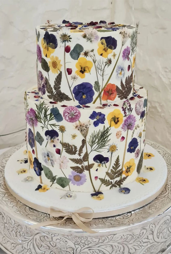 33 Edible Flower Cakes That’re Simple But Outstanding : Two-Tiers