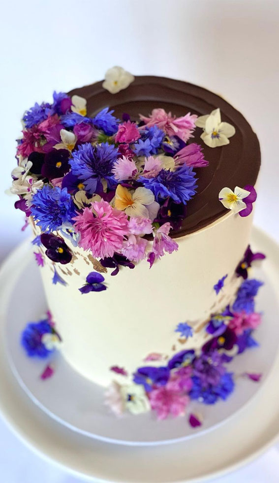 33 Edible Flower Cakes That're Simple But Outstanding : Chocolate + Flowers