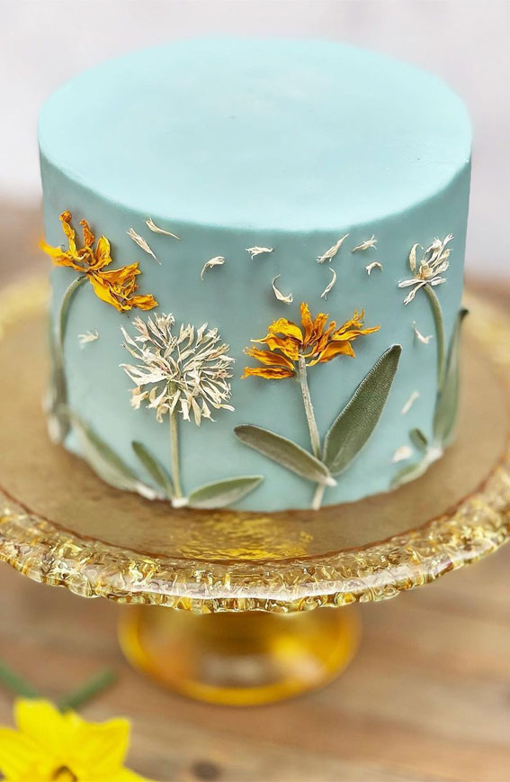 33 Edible Flower Cakes That’re Simple But Outstanding : Baby Blue Cake