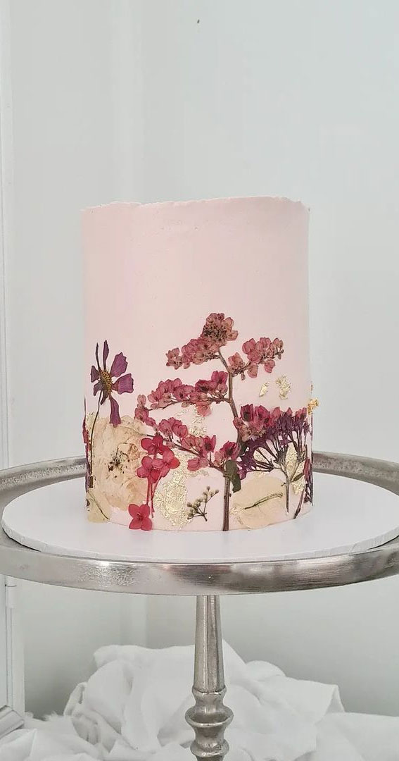 33 Edible Flower Cakes That’re Simple But Outstanding : Pink Florals