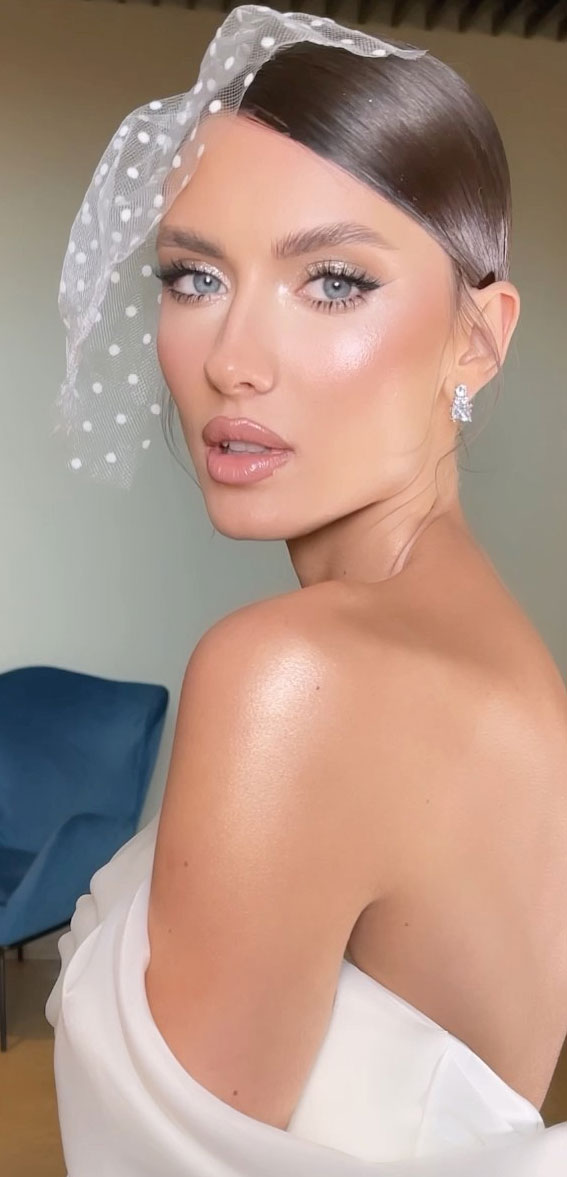 50 Romantic Wedding Makeup Ideas : Blushing Bride Look