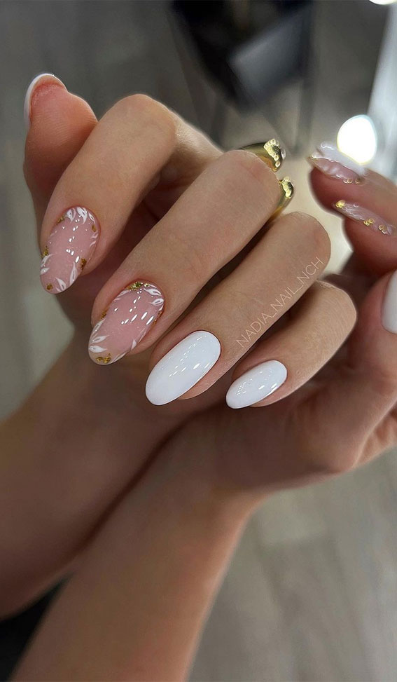50+ Floral Nails To Try Out This Spring! - Prada & Pearls