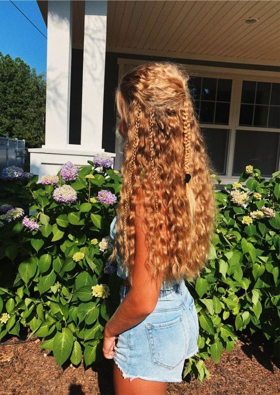 45 Cute Hairstyles for Summer & Beach Days : Curly Hair Half Up + Small Braids