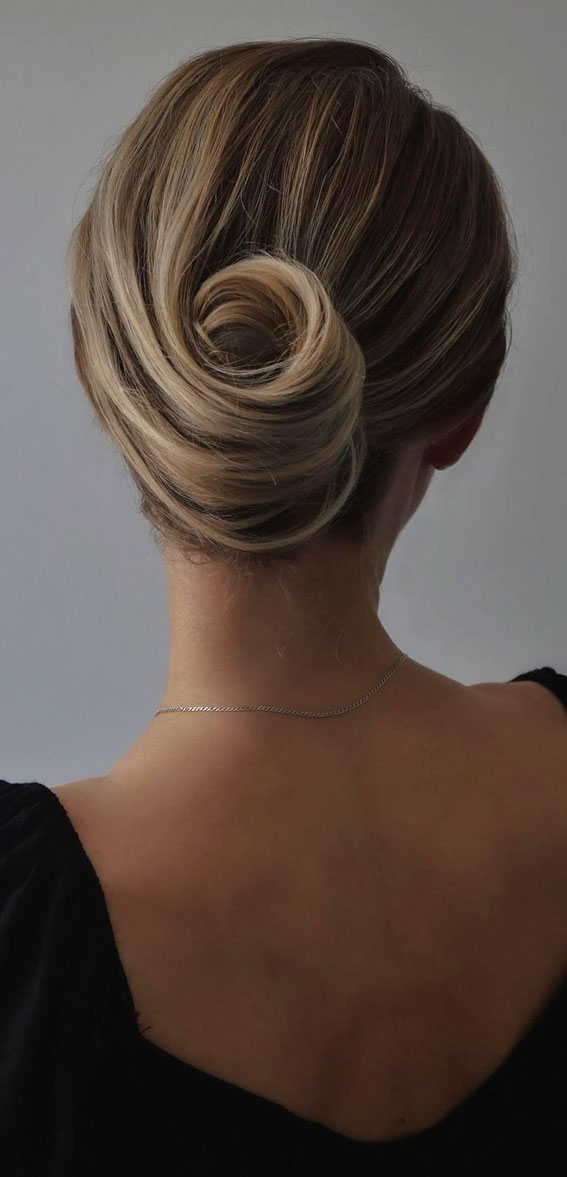 40 Updo Hairstyles Perfect For Any Occasion : Stunning French Twist