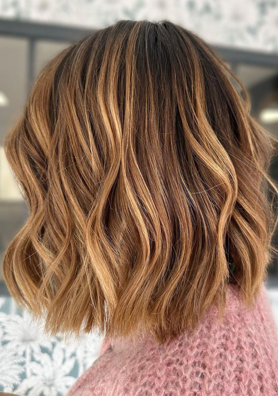 57 Cute Hair Colours and Hairstyles : Wavy Bob Golden Balayage