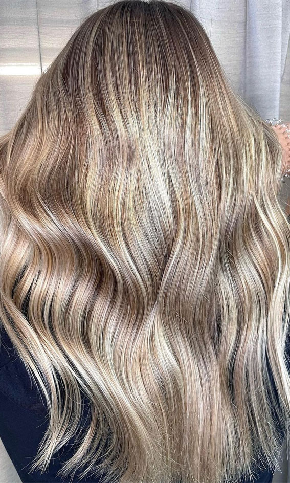 50 Cute Summer Hair Colours : Smooth Buttery Blonde