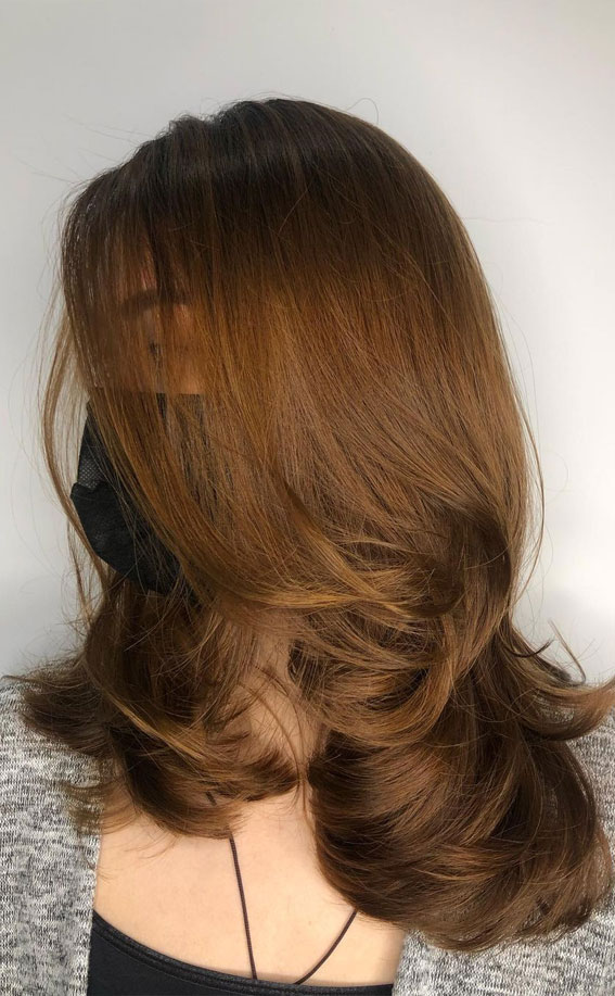 50+ Different Styles of Layered Haircuts : Caramel Layered Cut with Side Bangs