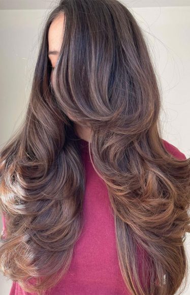 50+ Different Styles of Layered Haircuts : Long Layered with Side Part ...