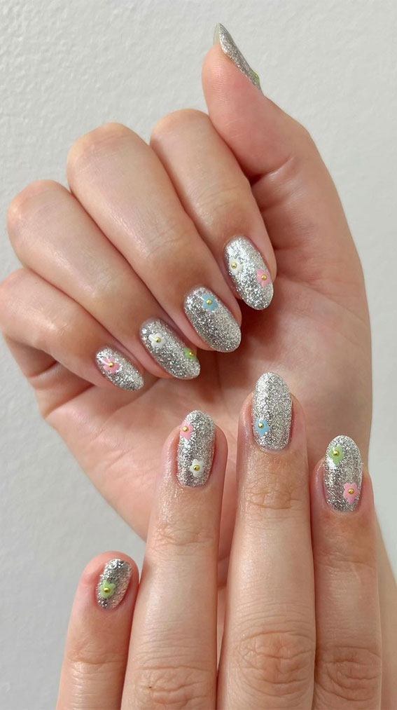 Cute Spring Nails To Inspire You : Silver Nails with Flower Accents