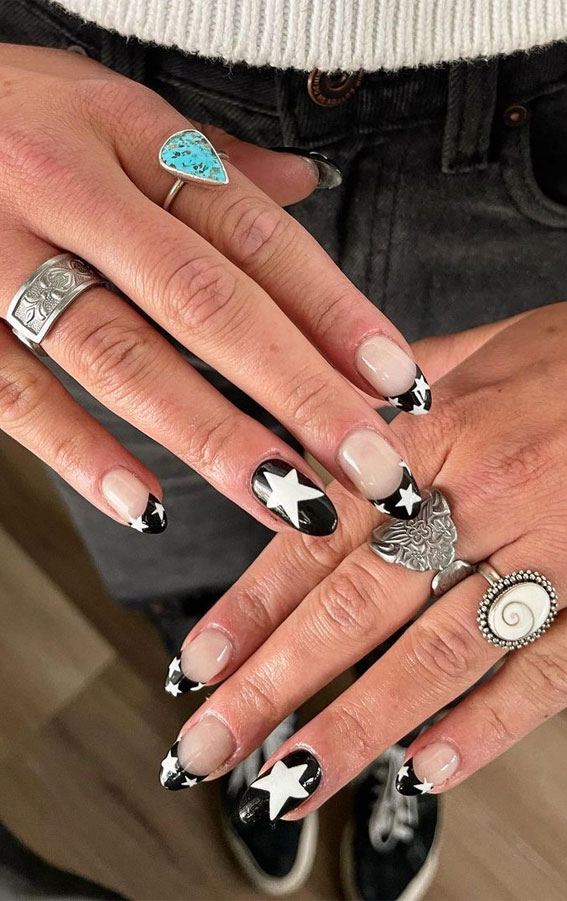 50+ Cute Summer Nails for 2023 : White Star Black Nails