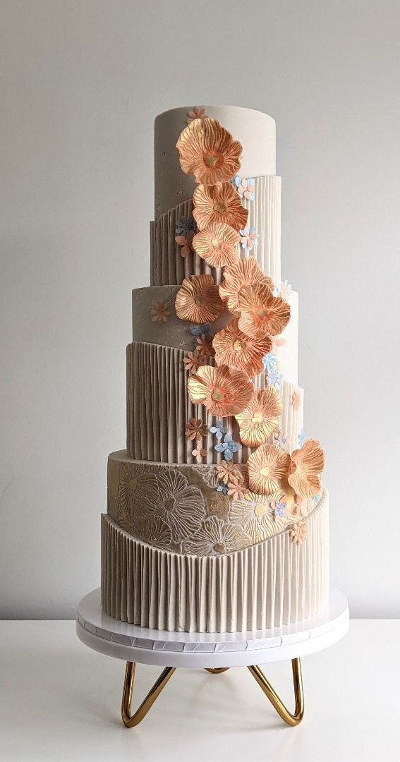 Beautiful 50+ Wedding Cakes to Suit Different Styles : Origami Textured Neutral Cake