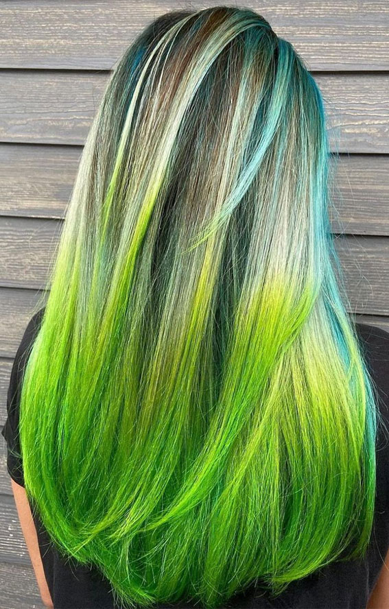 25 Creative Hair Colour Ideas to Inspire You : Silver & Ombre Green