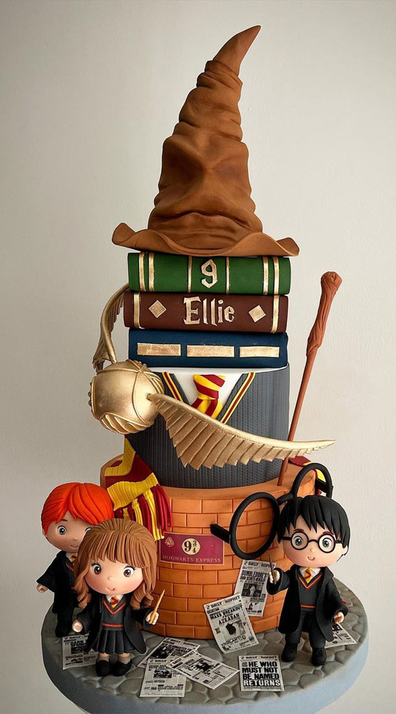 40 The Magical Harry Potter Cake Ideas : Sorting Hat, Books & Golden Snitch