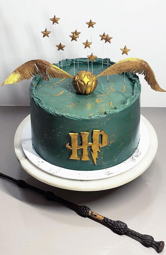 40 The Magical Harry Potter Cake Ideas : Deep Green Harry Potter Cake