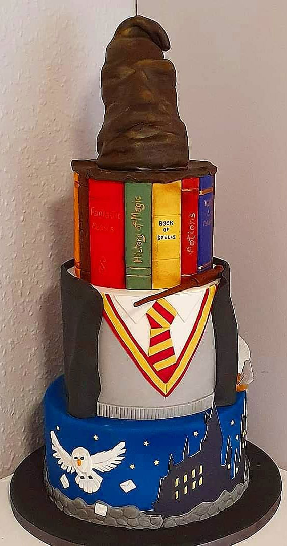 40 The Magical Harry Potter Cake Ideas : Grand Harry Potter Cake