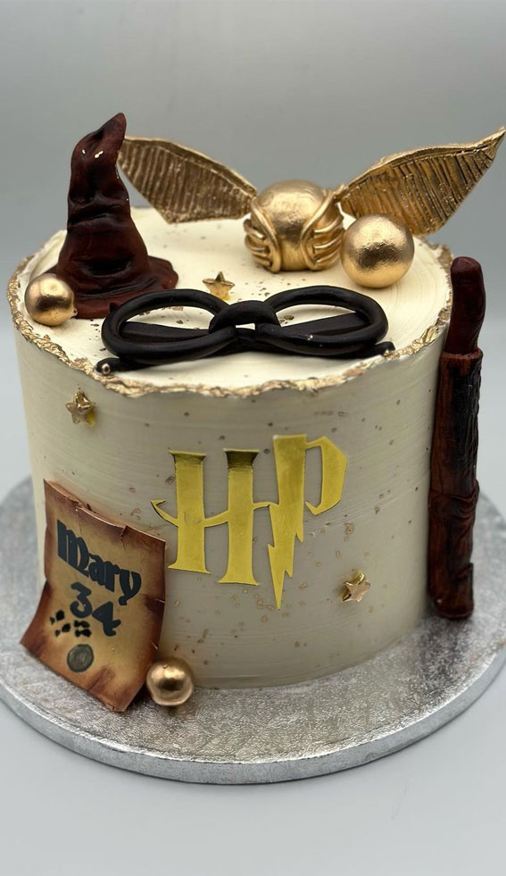 40 The Magical Harry Potter Cake Ideas : Grey Concreate Cake