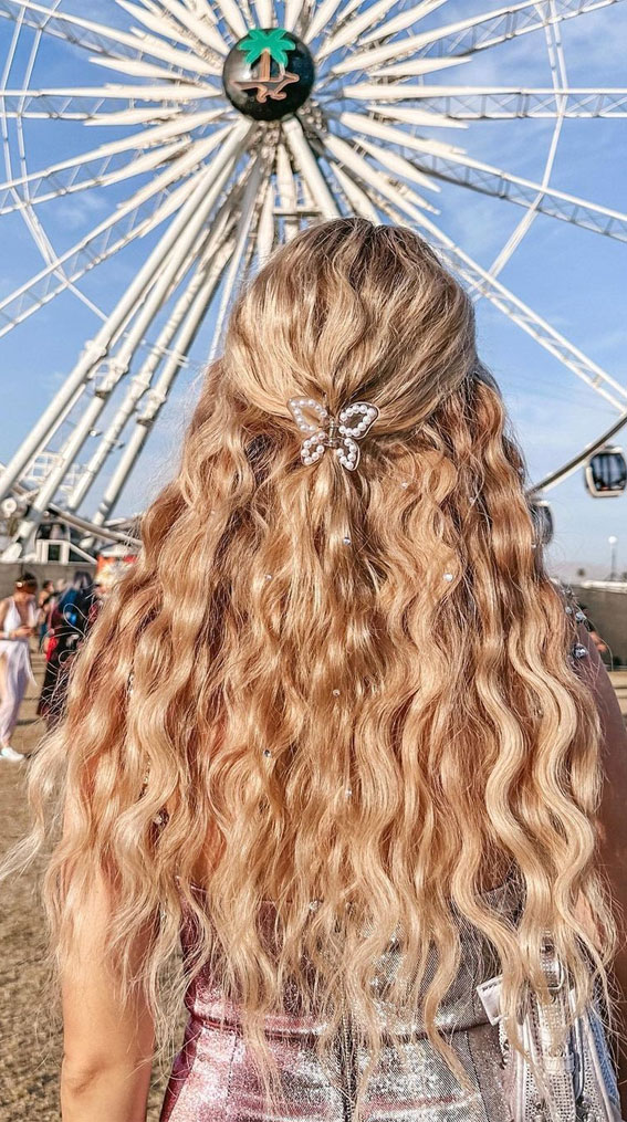 41 Cute Hairstyles to Rock The Festival : Half Up Soft Waves + Butterfly Clip