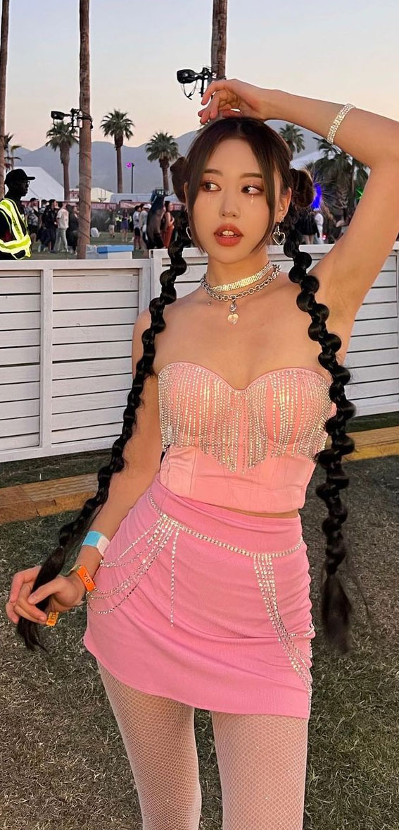 41 Cute Hairstyles to Rock The Festival : Double Buns + Bubble Braids